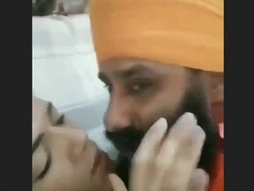 Sardar ji and his girlfriend in steamy video
