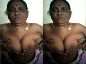Auntie from the country bares her breasts