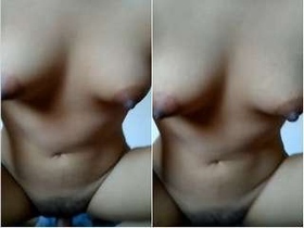 Desi girl gets rid of her lover's penis in an exclusive video