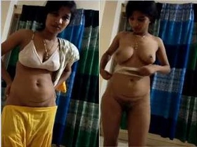 Desi maid flaunts her naked body in front of her boss