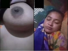 Naughty Indian babe flaunts her boobs and vagina on video call