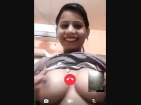 Indian woman seductively displays her large breasts on VK
