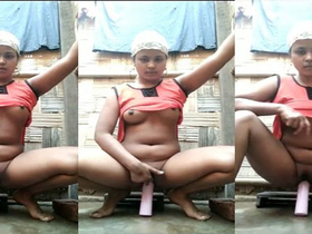 Lustful girl teases with her curvy body in a naughty video