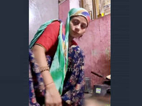 Village bhabhi flaunts her alluring buttocks