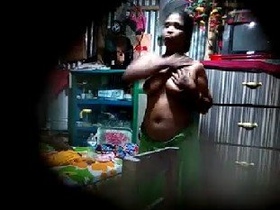 Desi bhabhi's big boobs caught on hidden camera