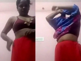 I gave my aunt a small amount of money and she gave me change in return