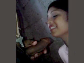 Freshly wedded bathroom beauty enjoys oral pleasure with her spouse