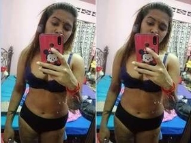 Tamil girl reveals her body for the first time