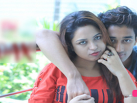 Desi couple indulges in passionate sex in the bedroom