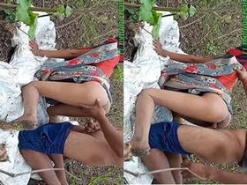 Desi couple enjoys outdoor sex in public park