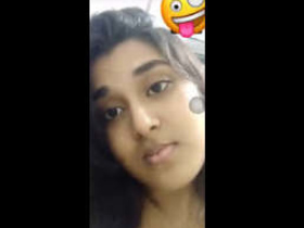 Stunning Indian woman goes nude on camera