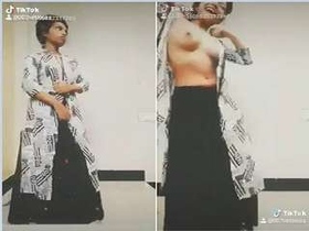 Desi girl flaunts her big boobs on TikTok