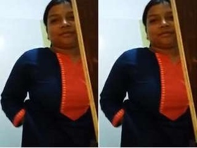 A stunning girl demonstrates oral and penetrative sex techniques