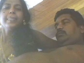 Tamil auntie's steamy sex video