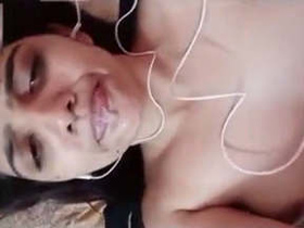 Priyanka, a Desi GF, gets naughty on video