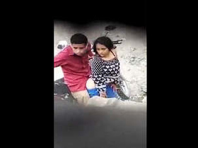 Aroused woman from Noida has standing sex on motorcycle