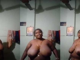 Indian bhabhi flaunts her big boobs and body in a selfie video