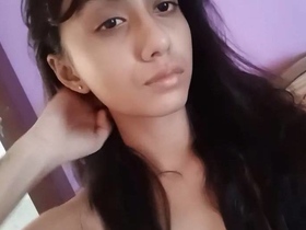 Watch Desi's girl show off her curves in a nude selfie video