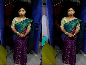 Exclusive video of Jyotsna Boudi's intimate moments in the bath