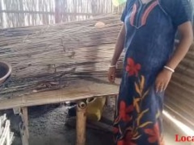 Tamil aunty's big ass gets fucked by her husband's friend