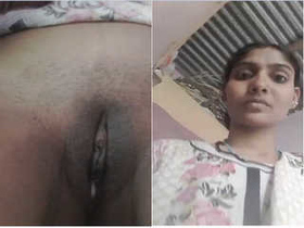 Indian amateur girl shows off her pussy in exclusive video