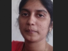 Hairy Tamil teen girl reveals her natural beauty