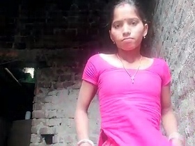 Watch a beautiful Indian girl strip down in a video