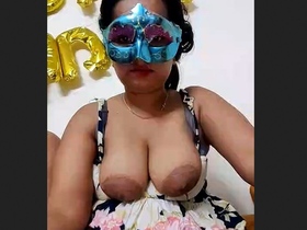 Sajina's high-quality live performance on camera