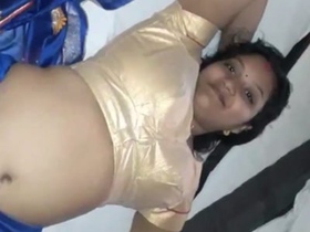 Adorable chubby bhabhi in a steamy video