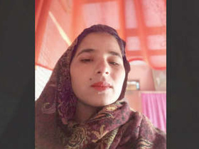 Horny girl's MMS videos unseen by the public