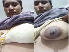 Telugu bhabha flaunts her big boobs in a super hot video