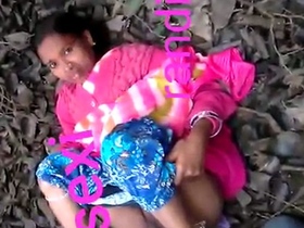 Desi couple enjoys outdoor sex in public place