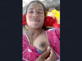 Telugu housewife reveals her breasts and intimate area