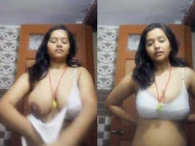 Indian girl with big tits and pussy in casting video