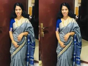 Exclusive video of bhabhi taking nude selfies in part 2