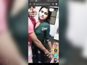Desi couple's hot sex video with livecam recording