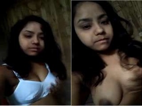 Desi girl's exclusive nude selfie in high definition