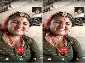 Indian village girl shows off her pussy in video call