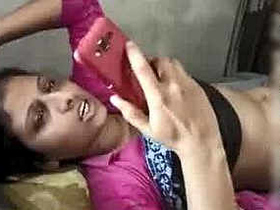 Indian college girl gives BF a blowjob over the phone