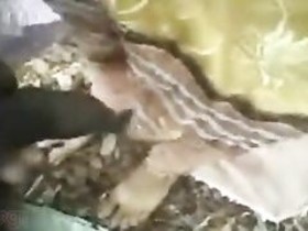 Indian couple has outdoor sex in a public park