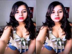 Amateur Indian girl Alina flaunts her body on Tango show