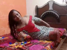 Indian girl gets intimate with her lover at home