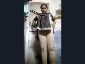 Video of an Indian girl taking a bath