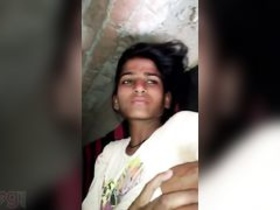 Hot Indian teen shows off her body in a steamy love show