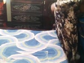 Chubby Indian wife gets her wish for hard sex in MMS