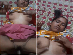 Amateur bhabhi's big boobs get pressed and fucked