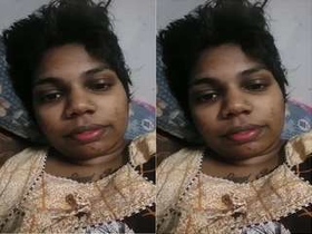 Exclusive video of cute Tamil girl flaunting her breasts on video call
