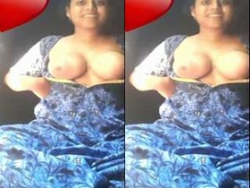 Desi Tamil babe flaunts her big boobs on video call in exclusive video