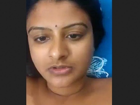 Attractive and aroused bhabhi in a steamy video