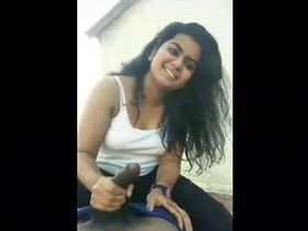Tamil babe's sensual handjob will leave you breathless